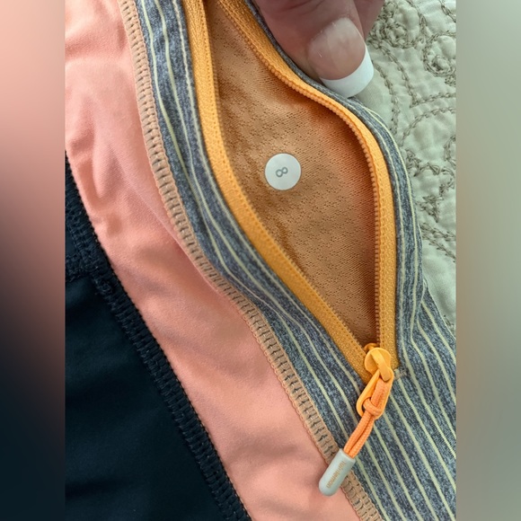 Lululemon Shorts-Size 8 - Picture 3 of 7